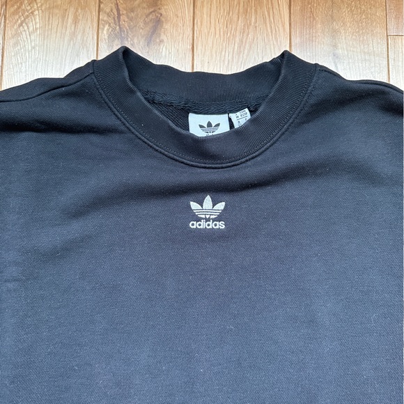 Adidas Black Sweatshirt - Picture 2 of 5